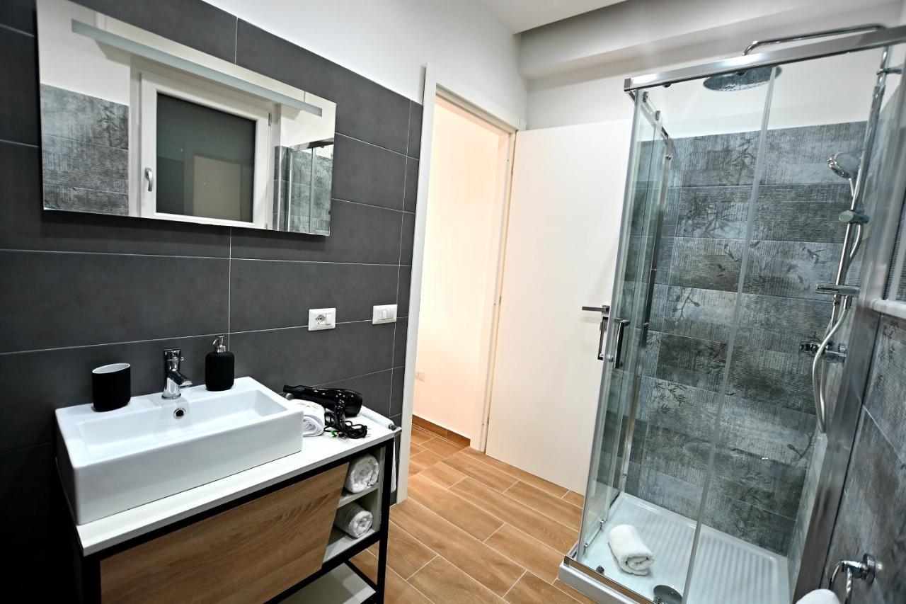 Kore Suites&Apartments Locri Exteriör bild